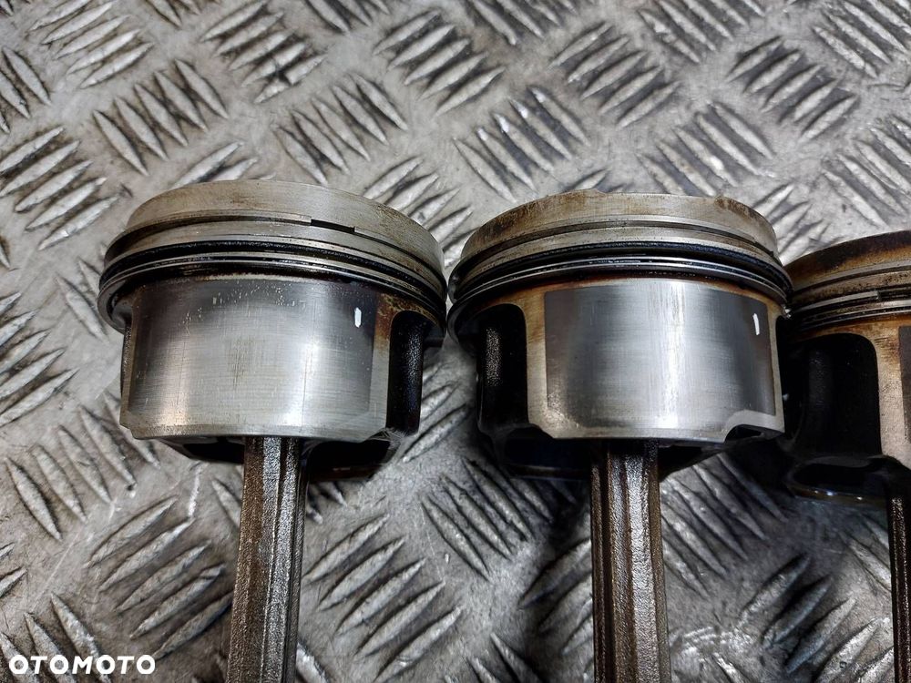 TŁOK + KORBOWÓD CENA ZA KPL 4SZT VOLKSWAGEN PASSAT B5 1.8 T AEB - 4