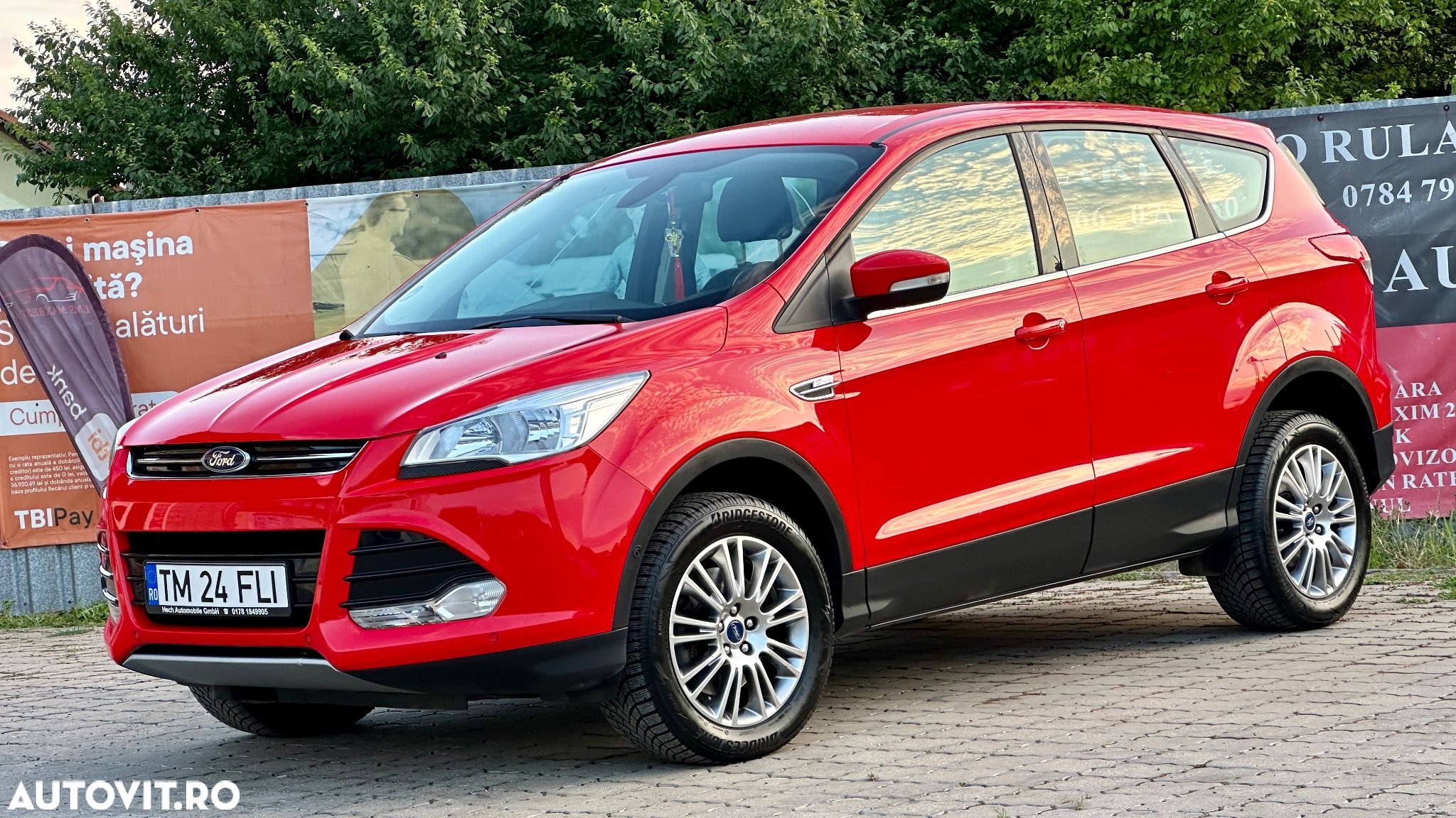 Ford Kuga - 1
