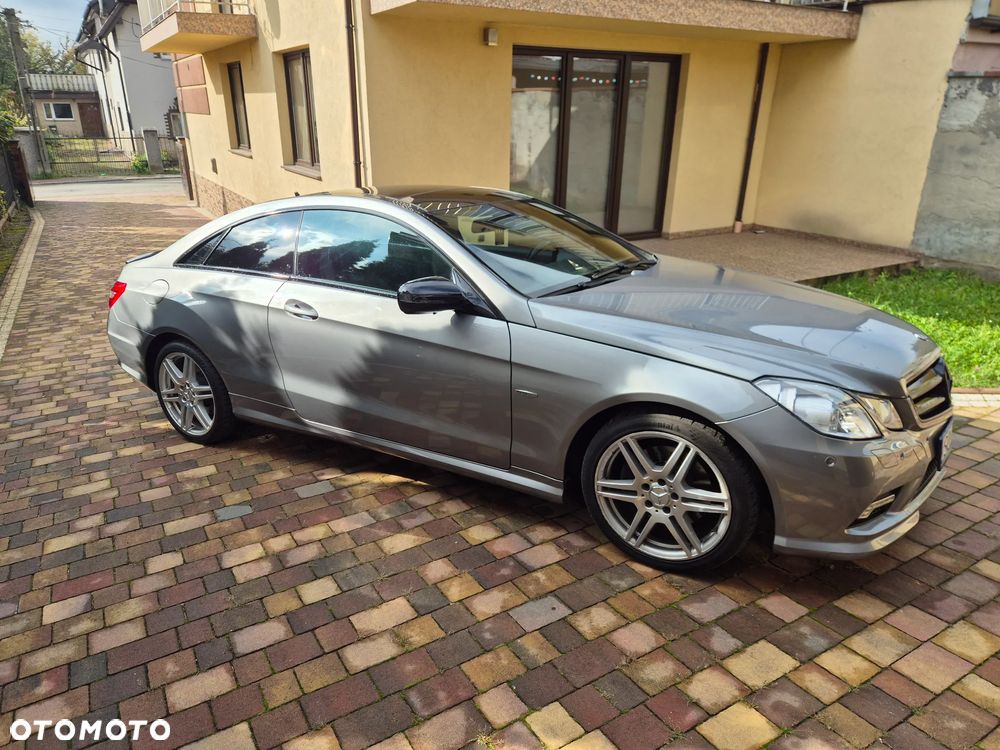 Mercedes-Benz Klasa E 350 CGI BlueEffICIENCY - 35