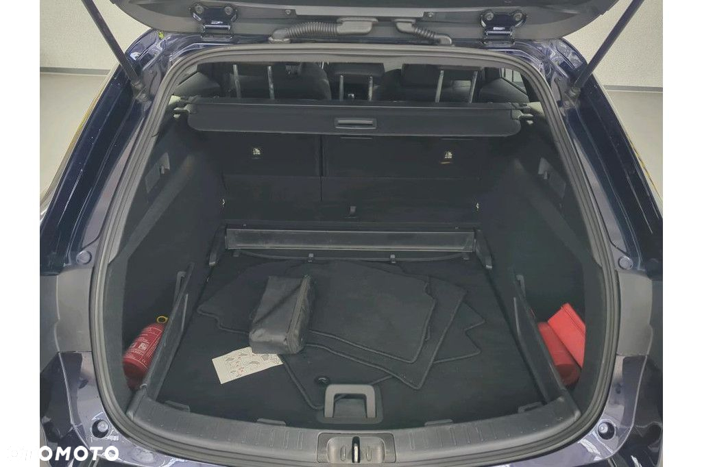 Toyota Corolla - 11