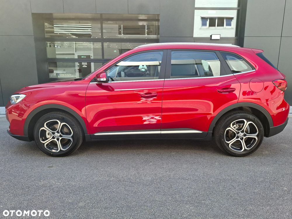 MG ZS Hybrid+ - 4