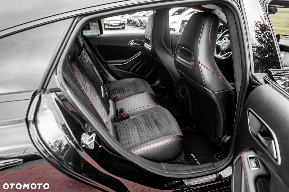 Mercedes-Benz CLA 250 4Matic 7G-DCT AMG Line - 20