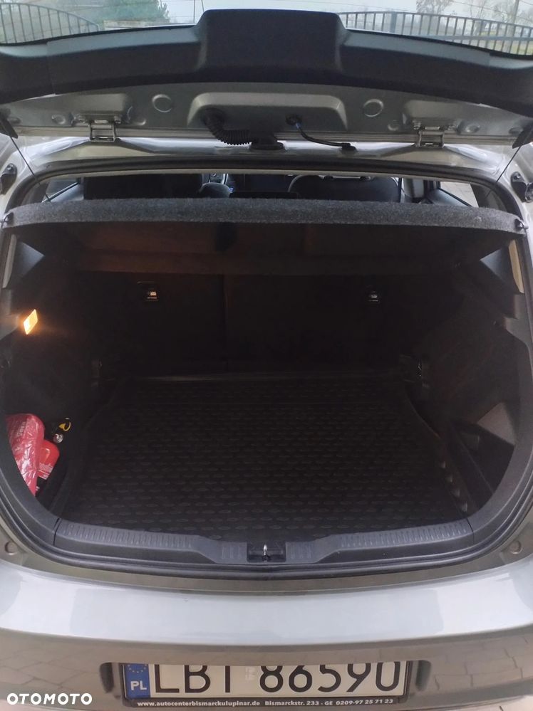 Toyota Auris - 16