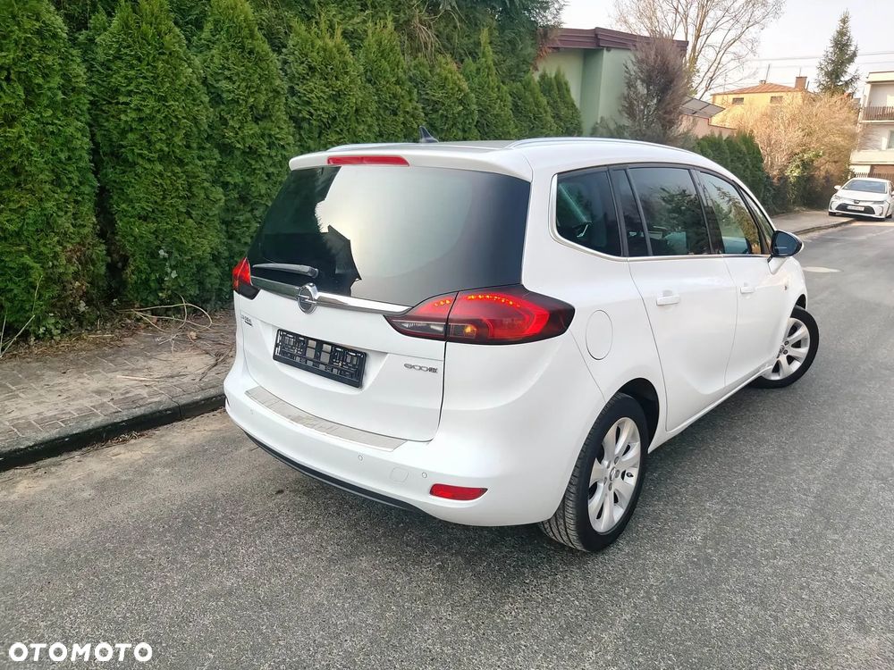Opel Zafira - 11