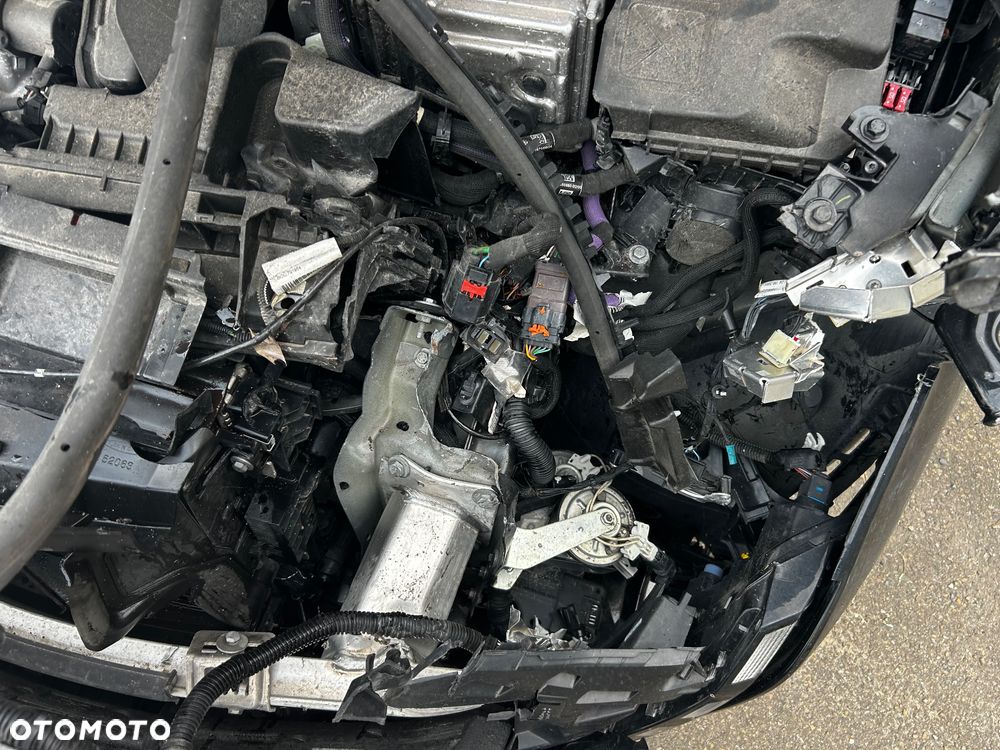 Peugeot 308 - 16