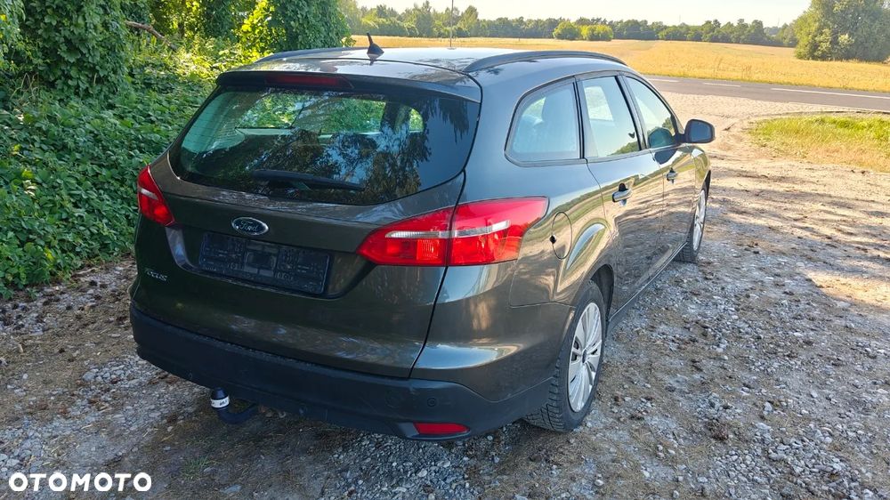 Ford Focus 1.5 TDCi SYNC Edition - 5