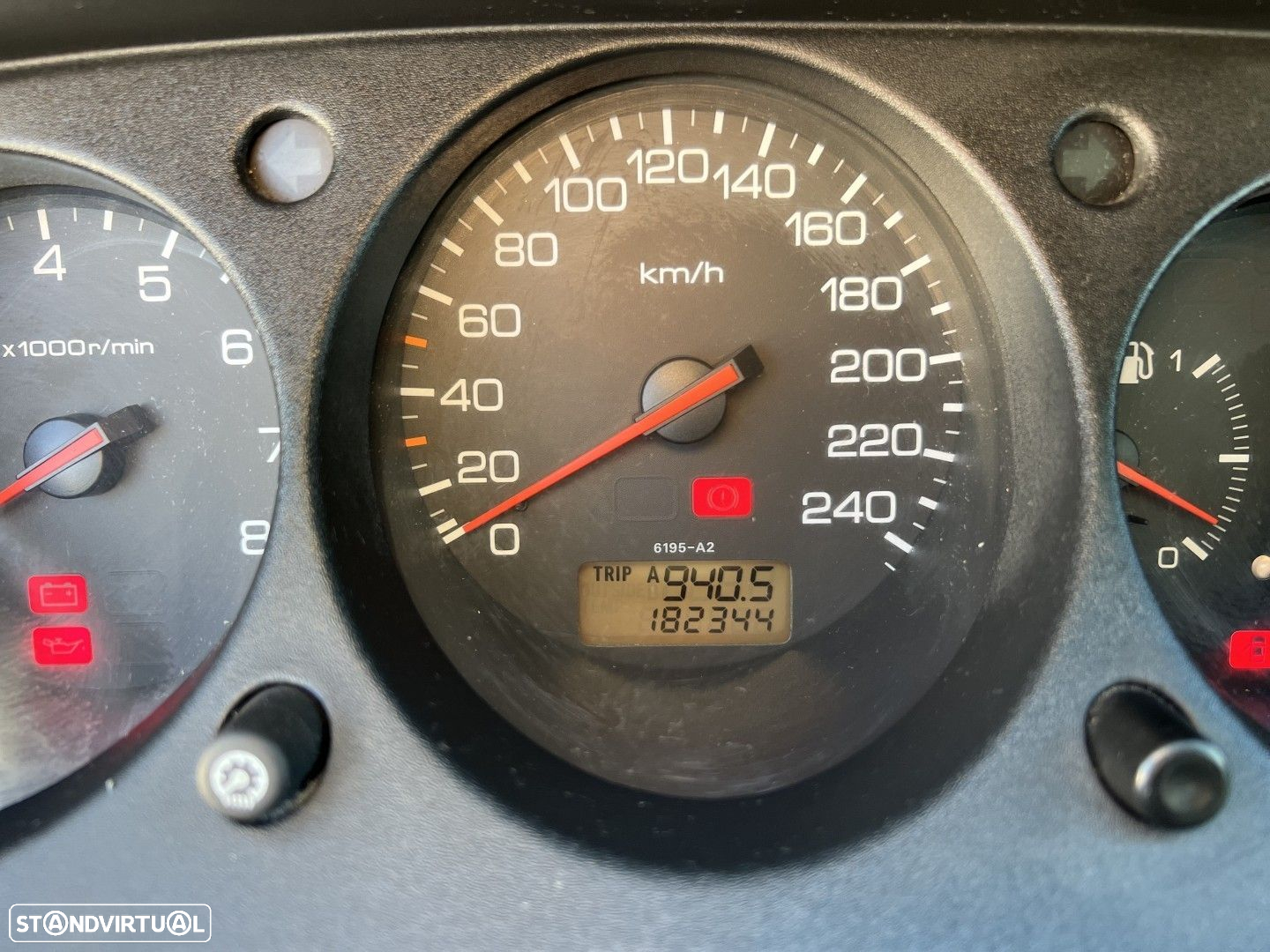 Honda Accord 1.8 LS - 10