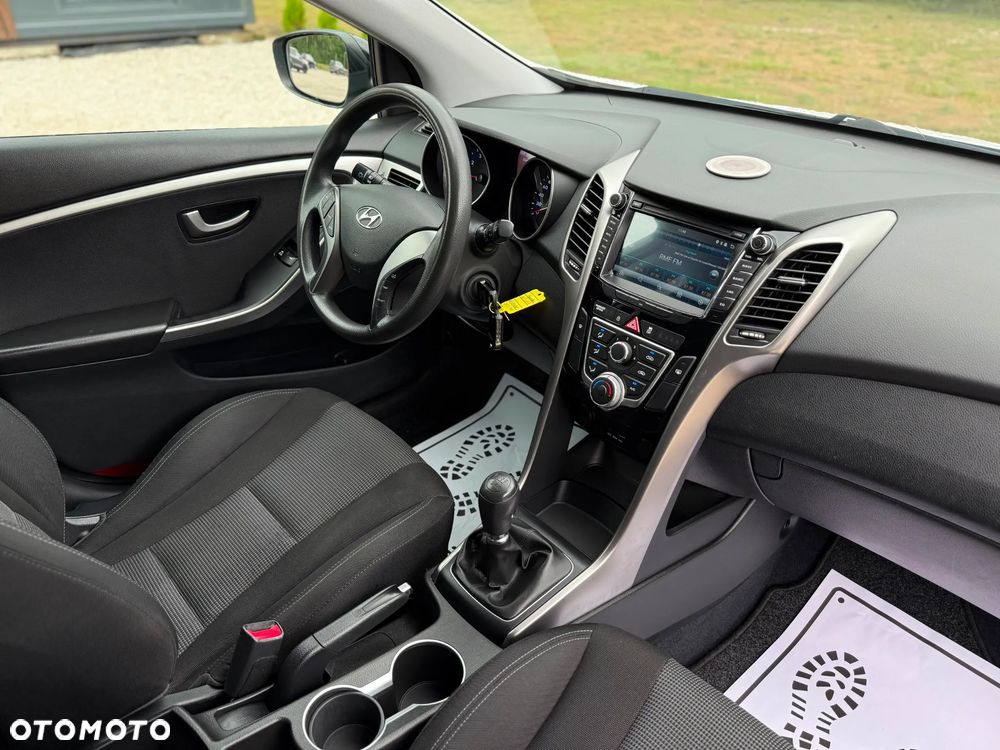 Hyundai i30 1.4 Comfort - 21