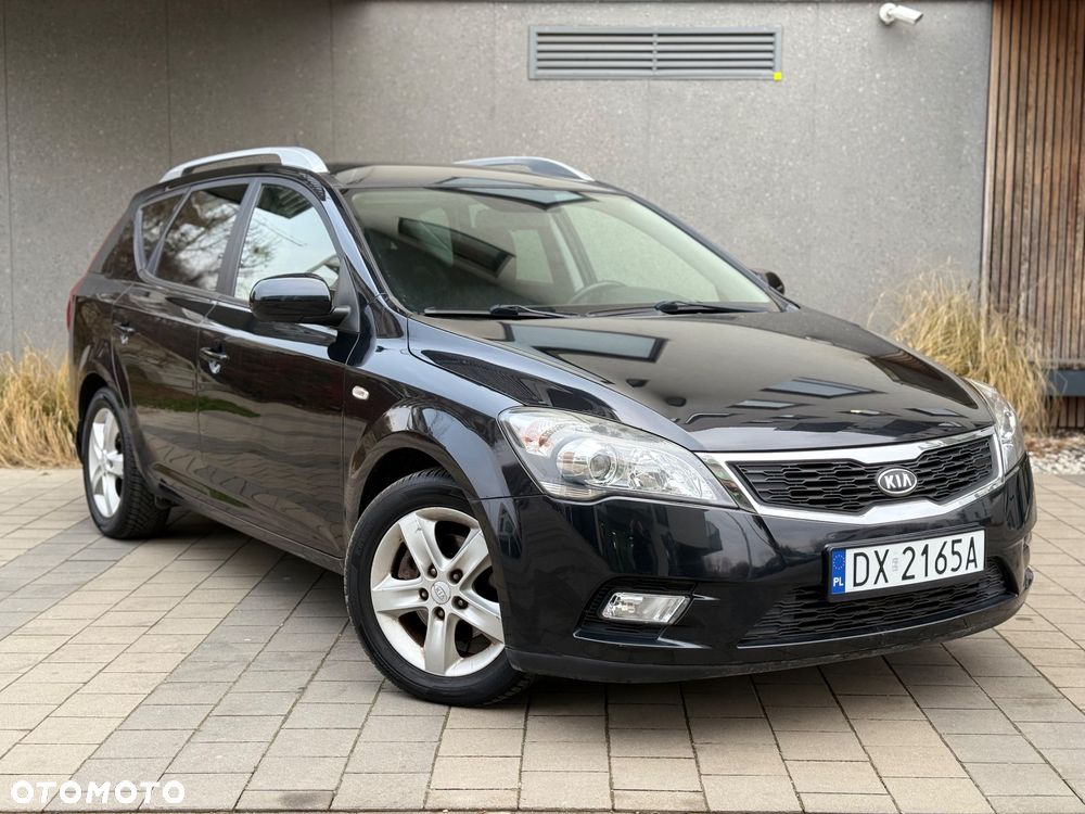 Kia Ceed - 1