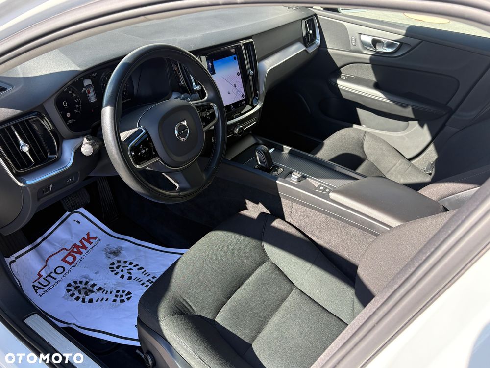 Volvo V60 B3 B Geartronic Momentum Pro - 17