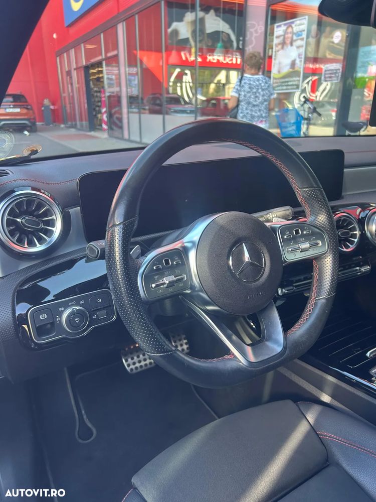 Mercedes-Benz CLA 200 MHEV Coupe - 9