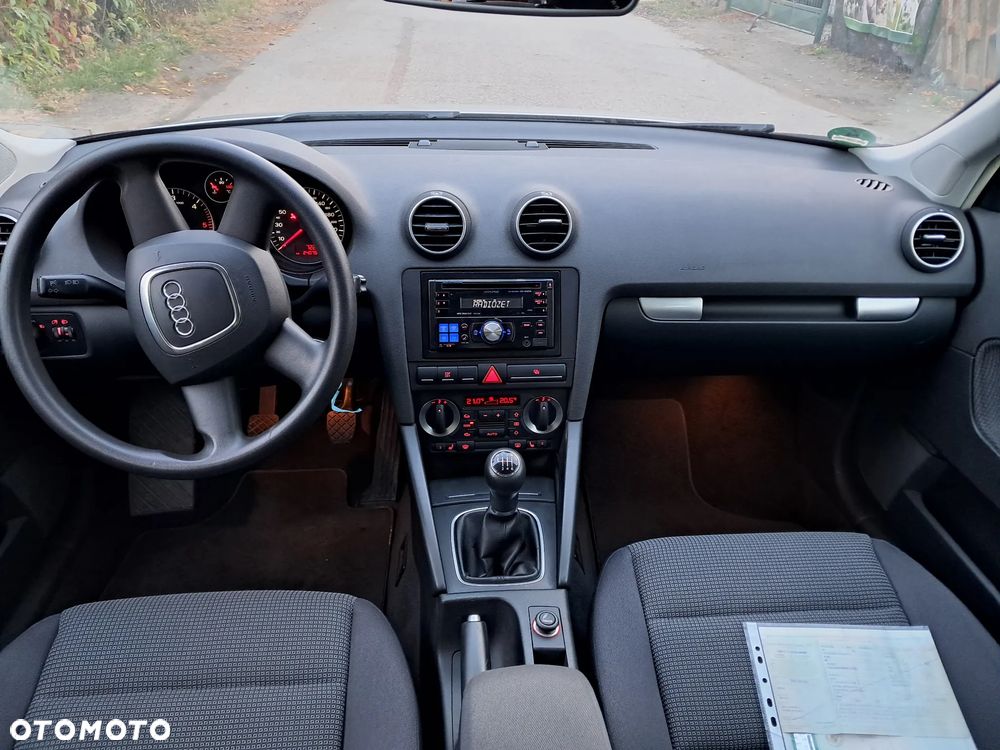 Audi A3 Sportback 2.0 TDI DPF Attraction - 4