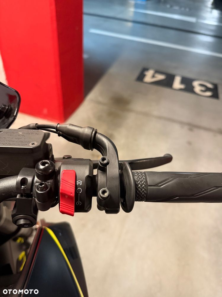 Yamaha MT - 13