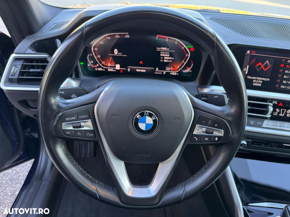 BMW Seria 3 330i xDrive Aut. Luxury Line - 12