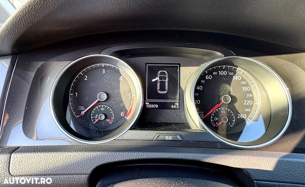 Volkswagen Golf 1.6 TDI Trendline - 8