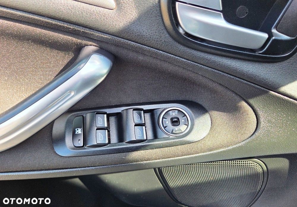 Ford S-Max - 10
