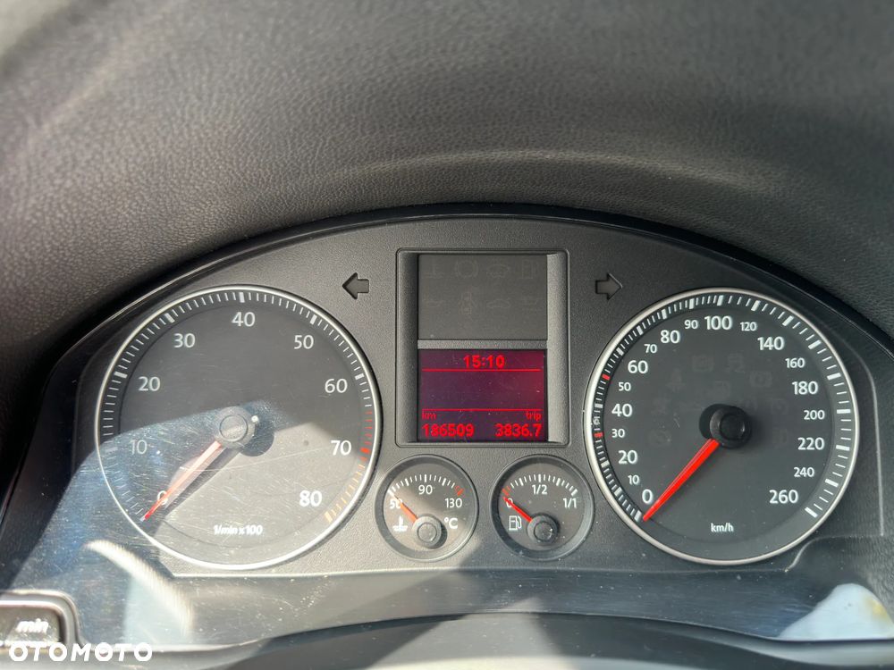 Volkswagen Golf - 17
