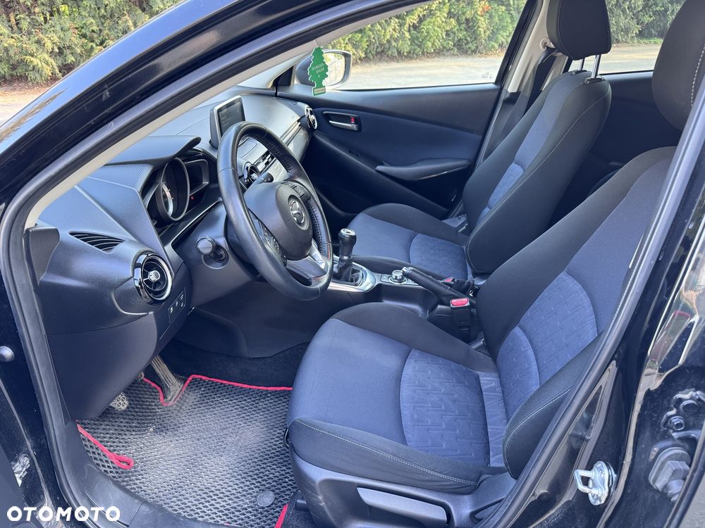 Mazda 2 - 8