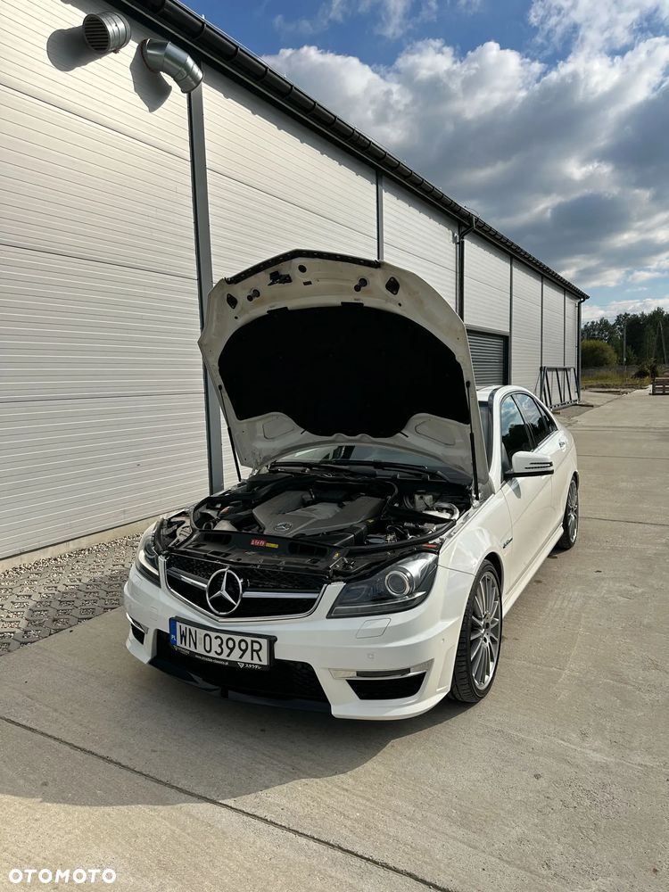 Mercedes-Benz Klasa C 63 AMG AMG SPEEDSHIFT MCT - 36