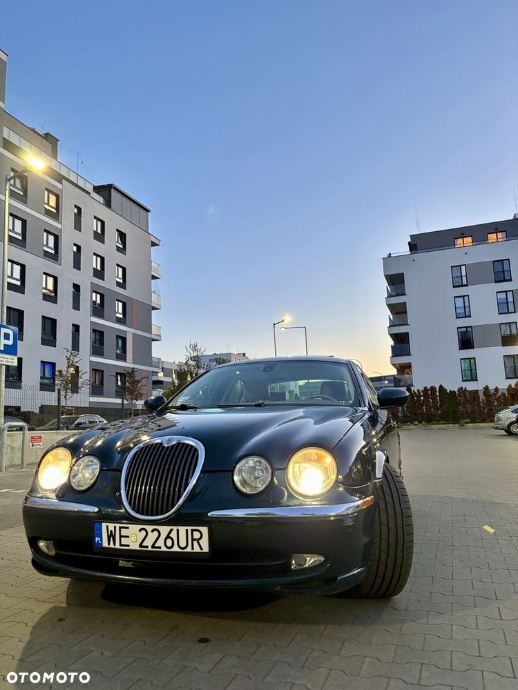 Jaguar S-Type - 2