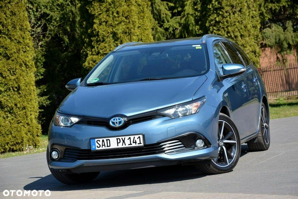Toyota Auris Hybrid 135 Premium - 8