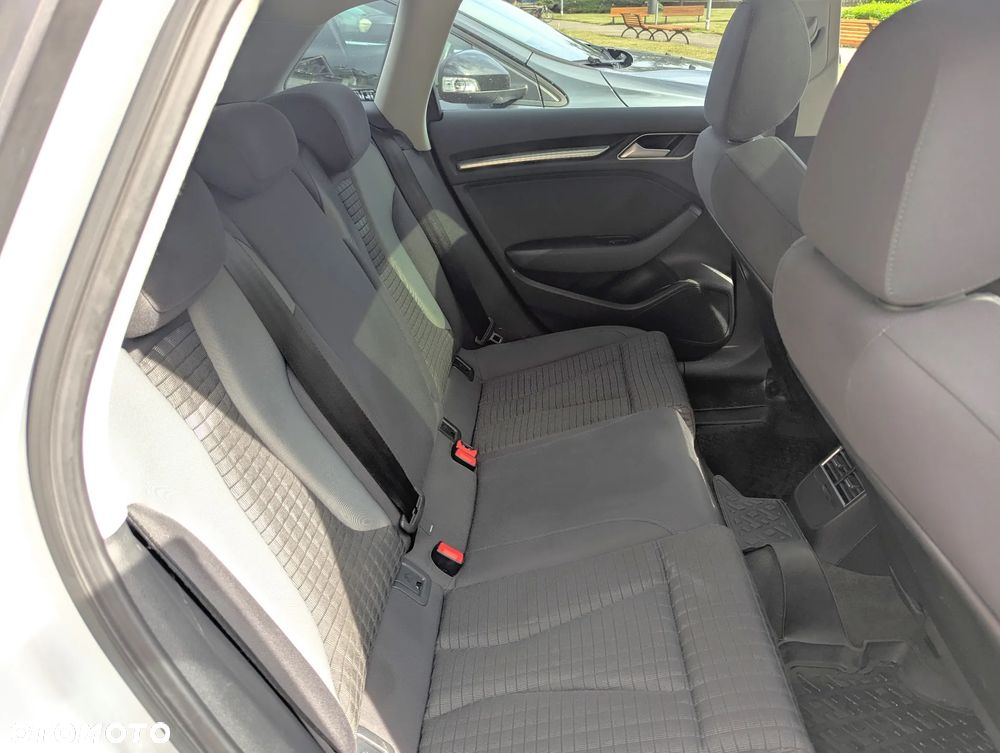 Audi A3 Sportback 2.0 TDI Attraction - 10