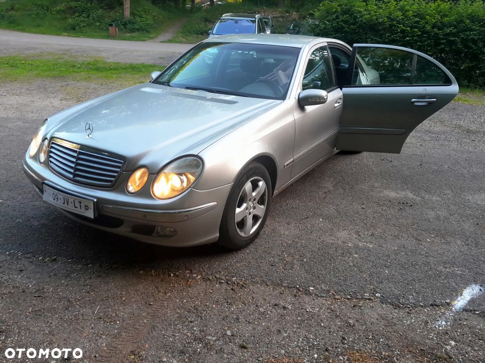 Mercedes-Benz Klasa E - 1