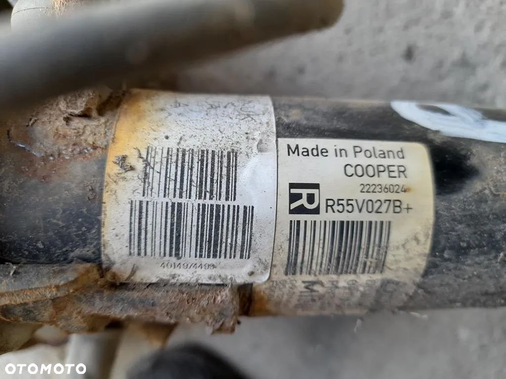 Zwrotnica McPherson prawa Mini R56 R55 1.6i - 5