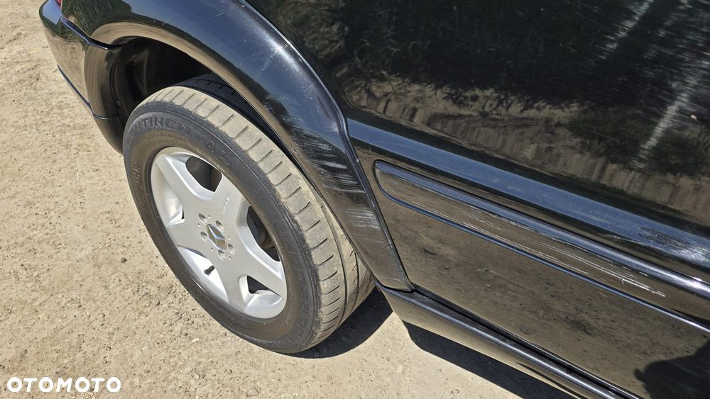 Mercedes-Benz ML - 17