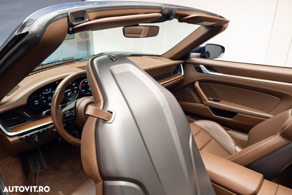 Porsche 911 Carrera 4S PDK - 39