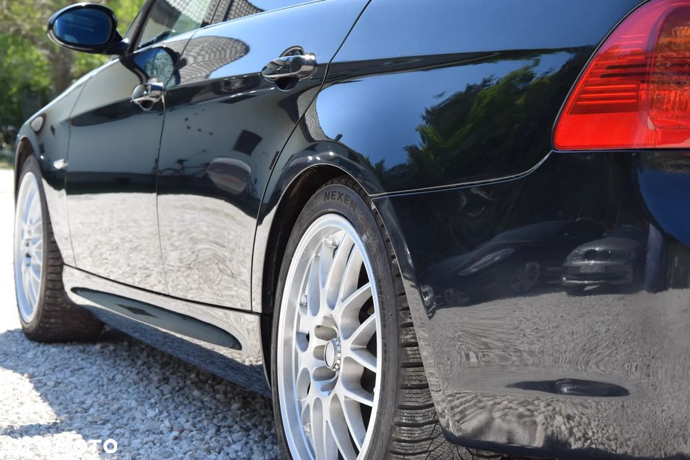 BMW Seria 3 318i - 12