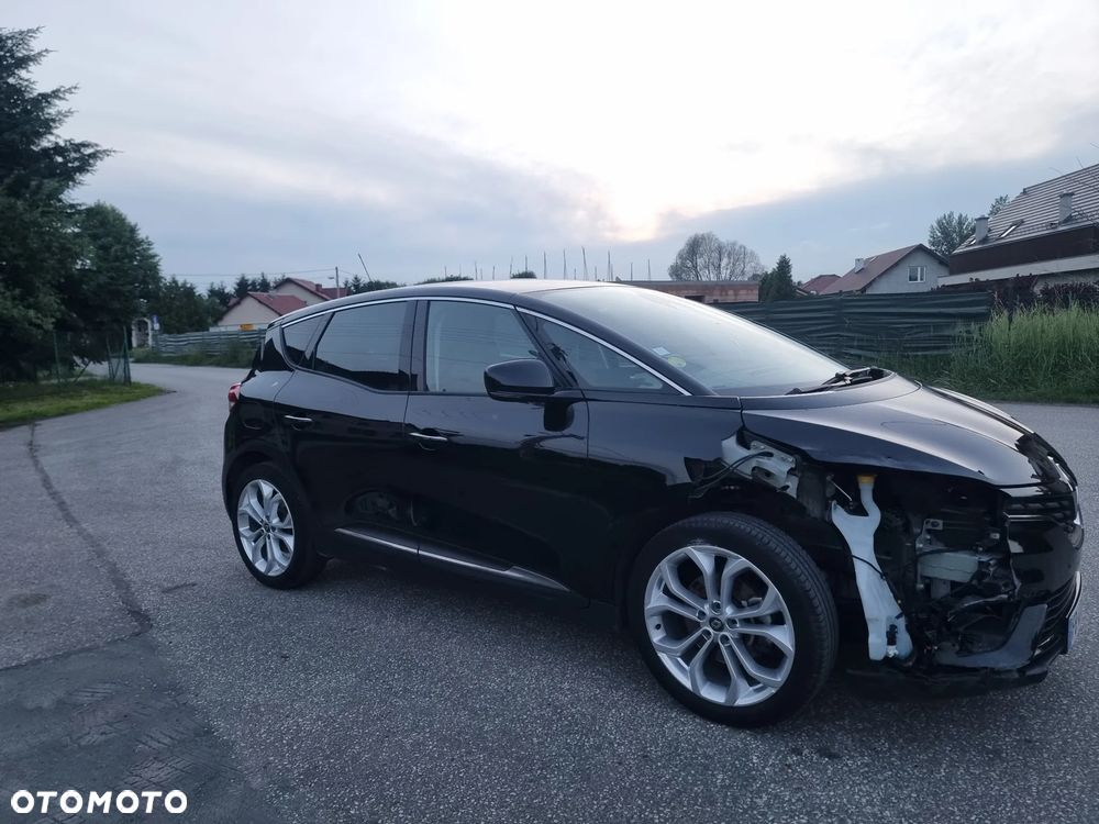 Renault Scenic Energy dCi 110 S&S Paris - 9