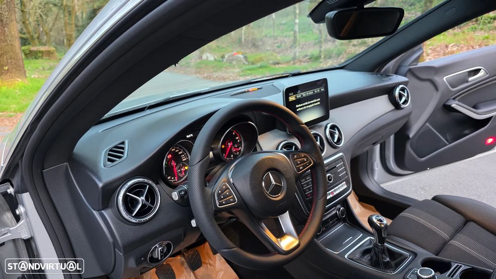 Mercedes-Benz CLA 180 d Edition 1 - 11
