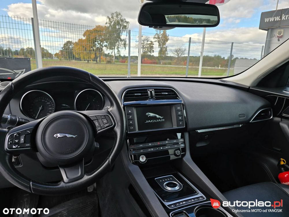 Jaguar F-Pace 2.0 i4D AWD Prestige - 20