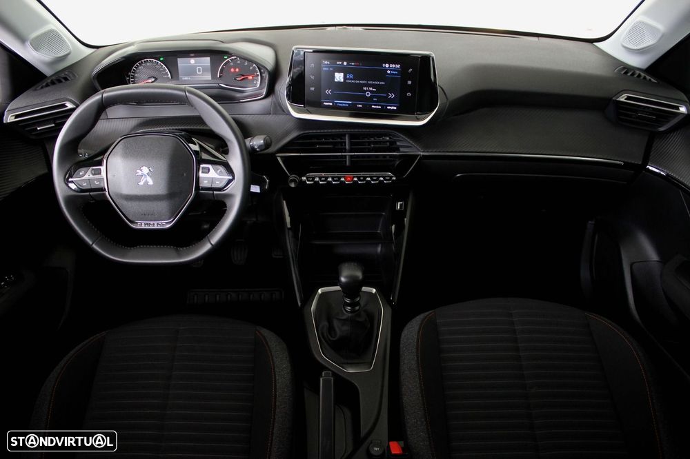 Peugeot 208 - 21