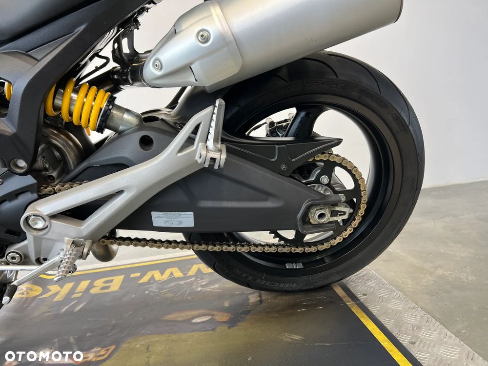 Ducati Monster - 14