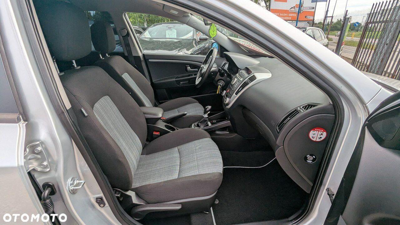 Kia Ceed - 17