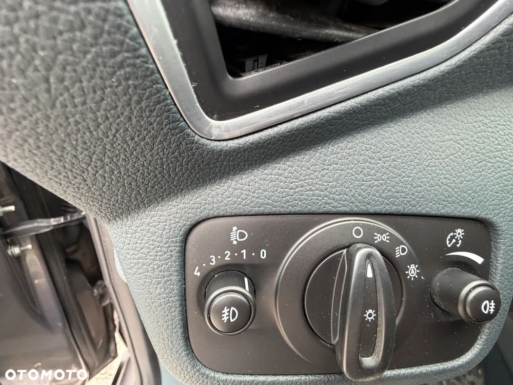 Ford C-MAX 2.0 TDCi Titanium - 17