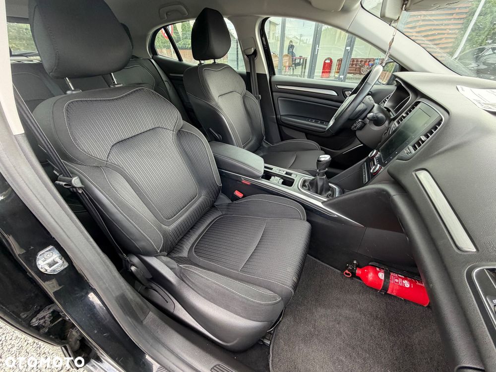 Renault Megane TCe 115 GPF LIMITED - 37