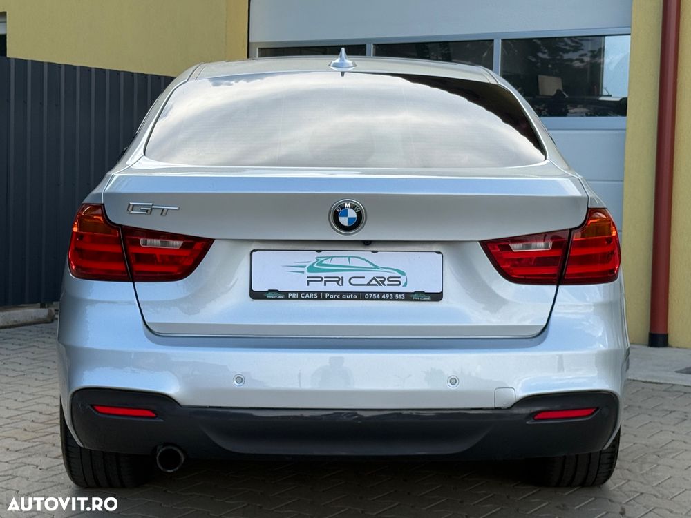BMW Seria 3 320d xDrive Sport-Aut. - 40