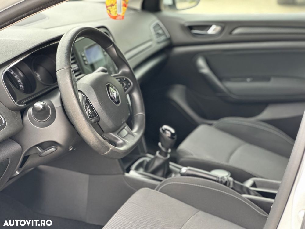 Renault Megane - 13