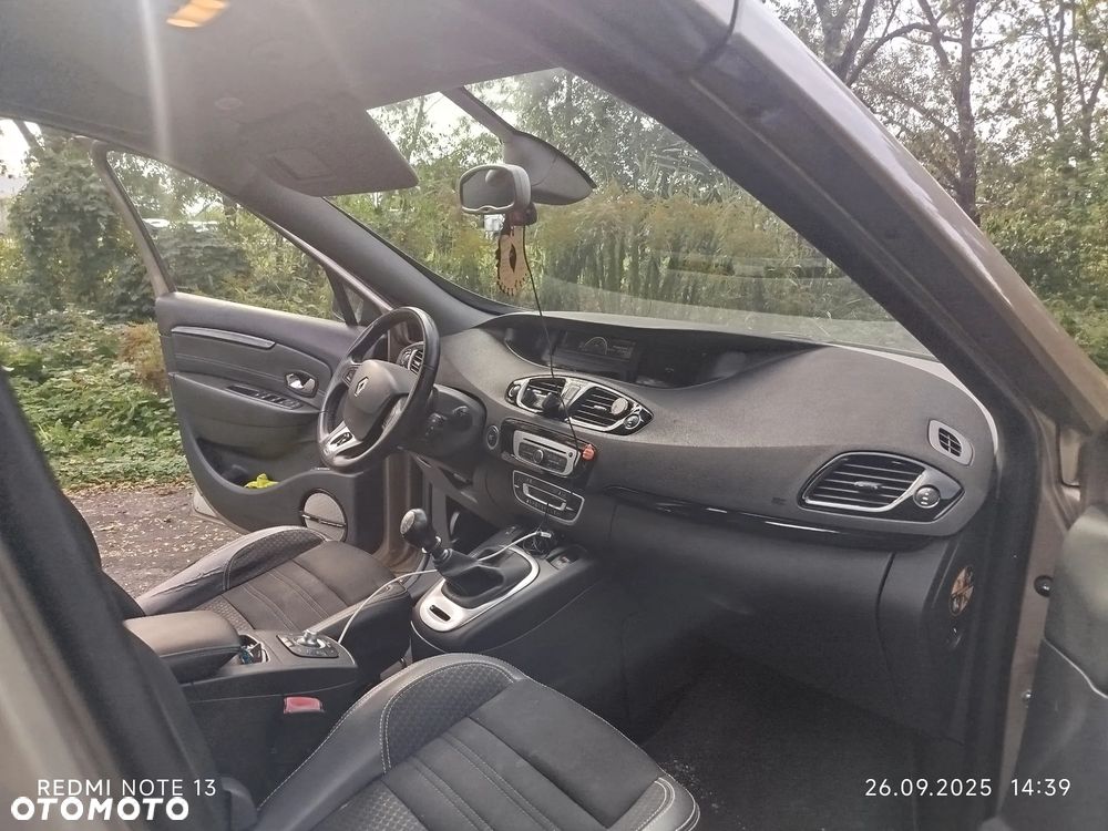 Renault Scenic 1.6 dCi Energy Bose - 12