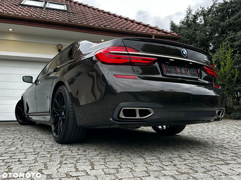 BMW Seria 7 750Li xDrive - 8