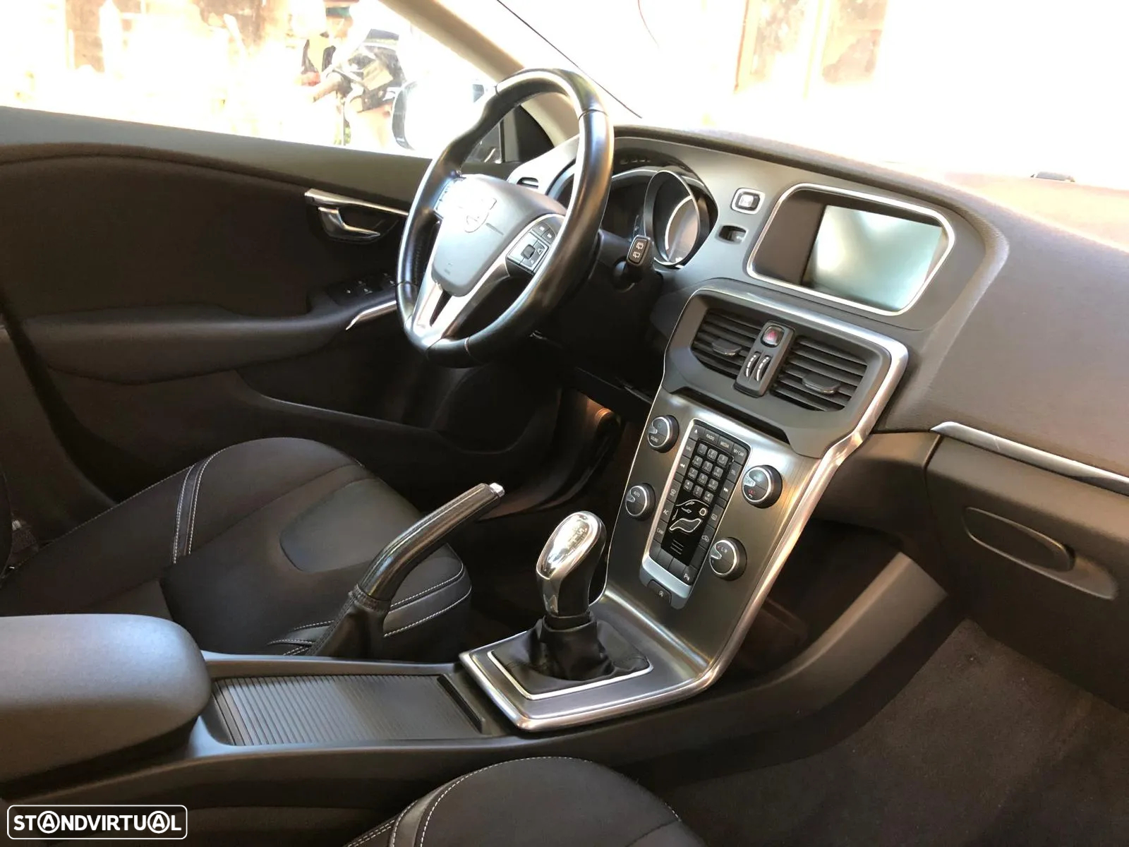 Volvo V40 1.6 D2 Eco Momentum - 7