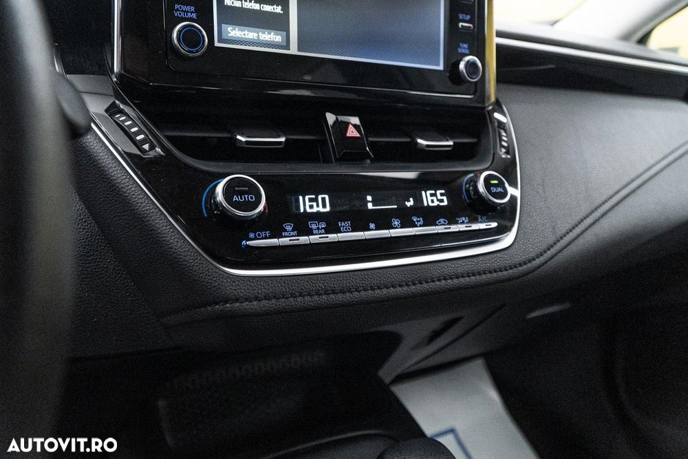 Toyota Corolla 1.8 HSD Dynamic - 11