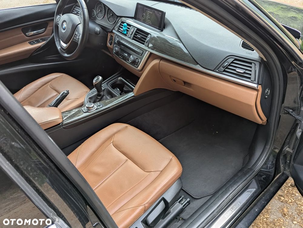 BMW Seria 3 320d - 6