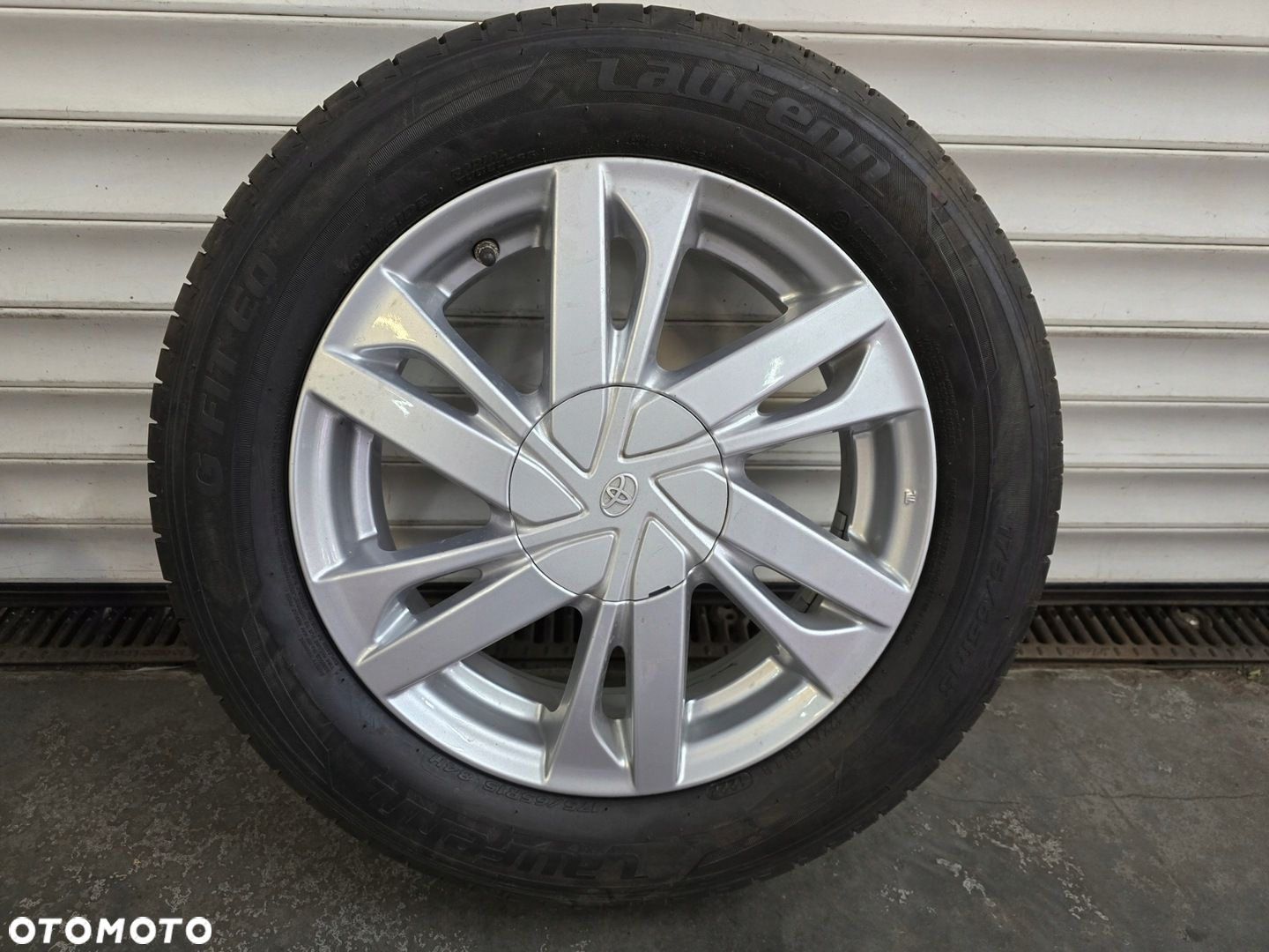 KOŁA LETNIE OE TOYOTA AYGO 4,5x15 4x100 ET35 175/65R5 LAUFENN - 4
