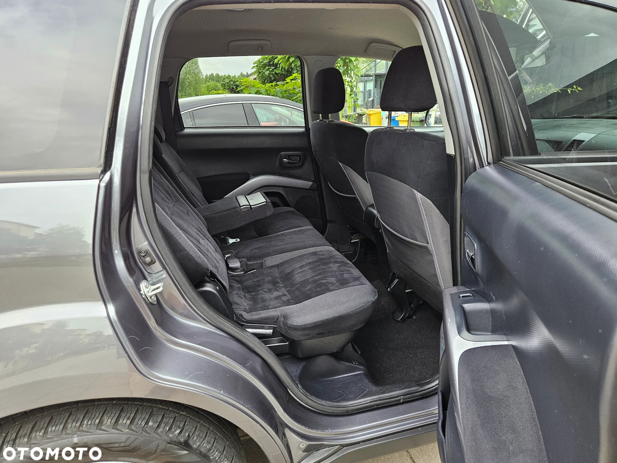 Mitsubishi Outlander 2.0 DI-D 4WD Intense - 10