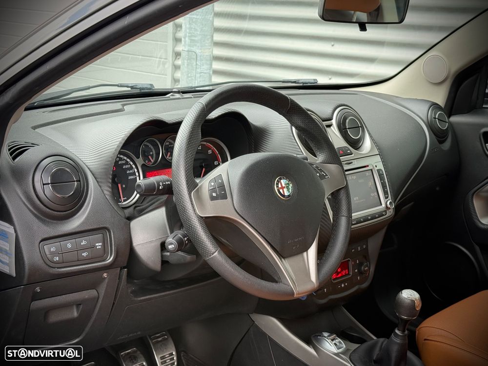 Alfa Romeo MiTo 1.3 JTDM ECO Turismo - 13
