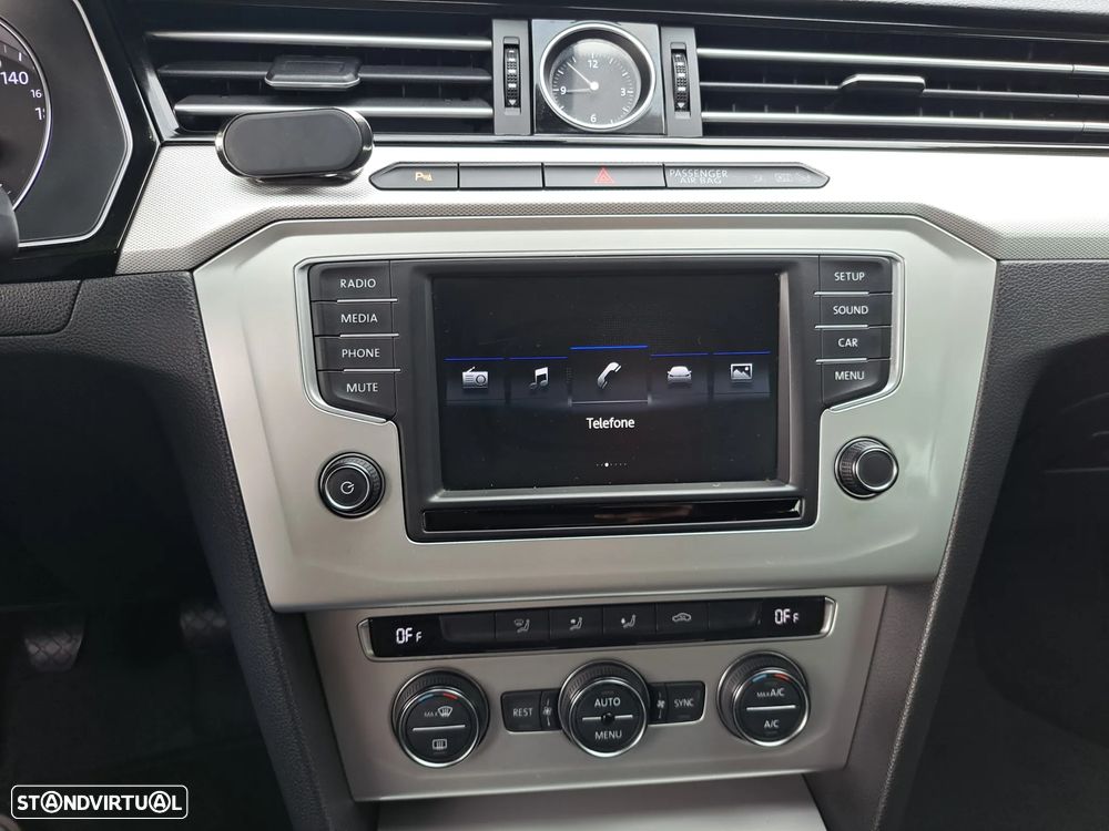 VW Passat 1.6 TDI (BlueMotion ) Comfortline - 25